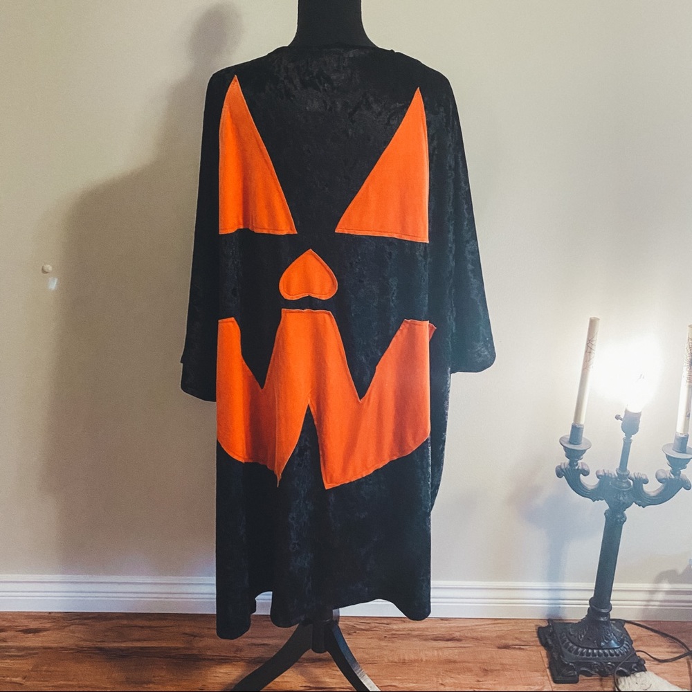 HOLD Foxblood Velvet Kimono XL Beheaded